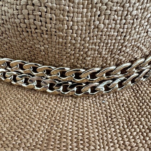 NEW!!! Women straw hat with gold chain - Picture 3 of 5